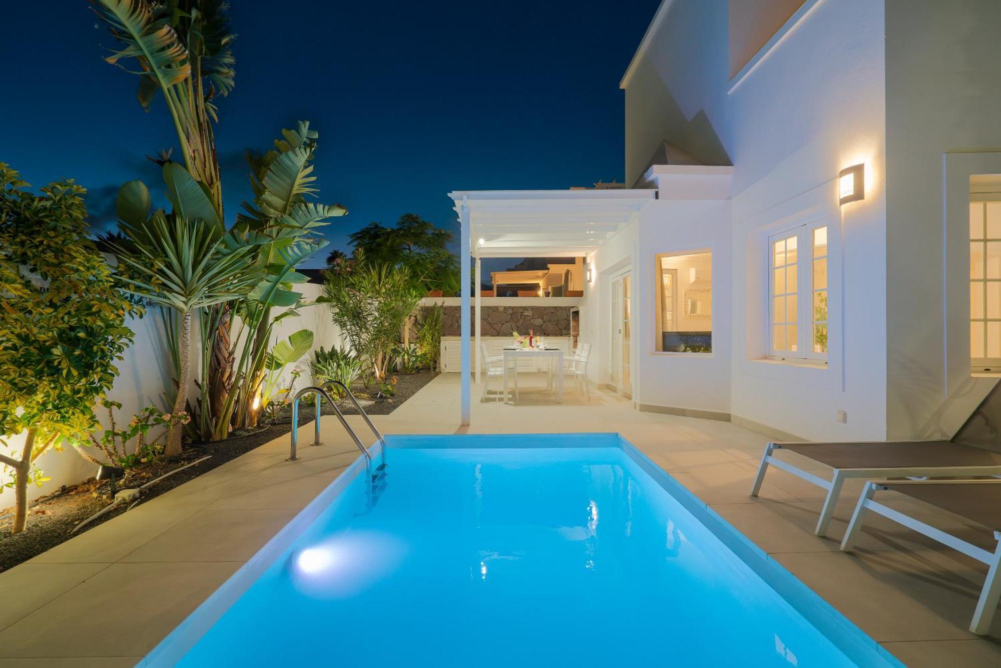 Villa Charlana By Buenavilla ปูแอร์โตเดลคาร์เมน ภายนอก รูปภาพ