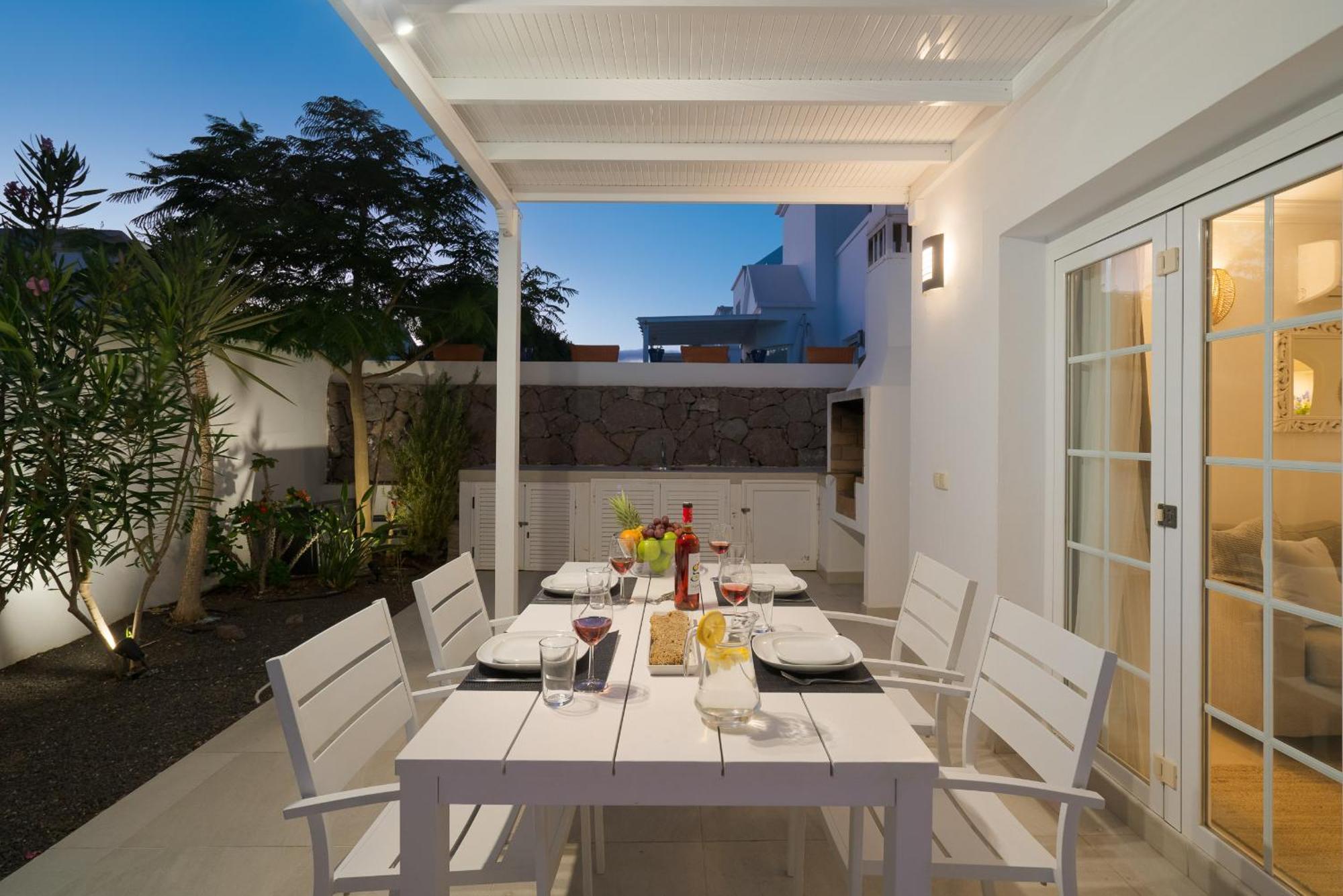 Villa Charlana By Buenavilla ปูแอร์โตเดลคาร์เมน ภายนอก รูปภาพ